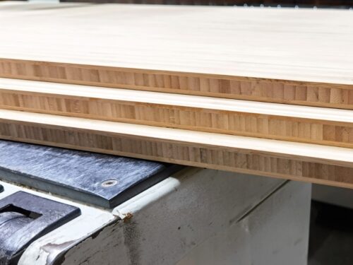 竹板 19 mm 3層炭化 縦 2440 mm 横 1220 mm